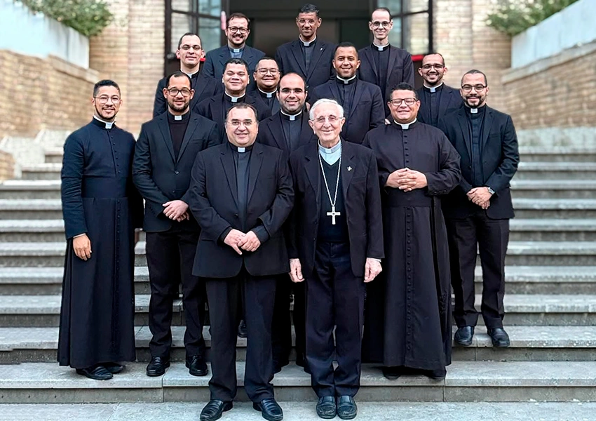 Padres da Bahia e Sergipe aprofundam formação teológica em Roma sob orientação de Dom Armando Bucciol