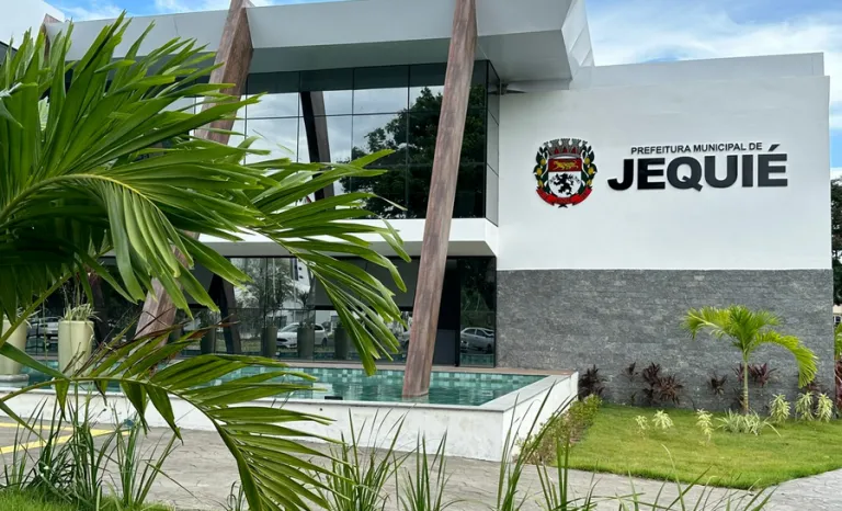 Prefeitura de Jequié-BA abre concurso público com 102 vagas na área da educação